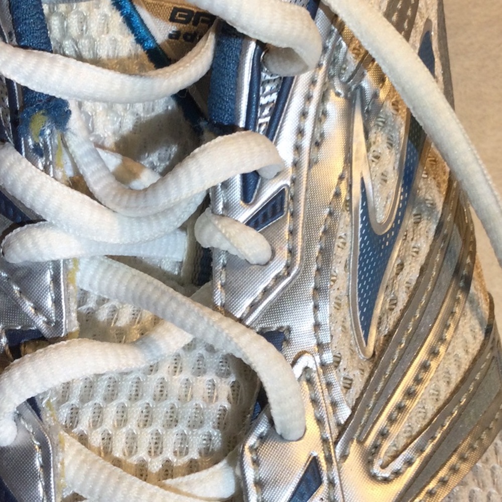 BROOKS ANDRENALINE 9, GTS RUNNING SHOES - Picture 2 of 12